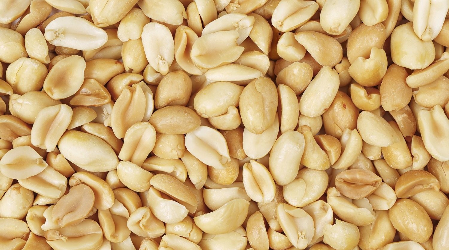 Close up image of peanuts