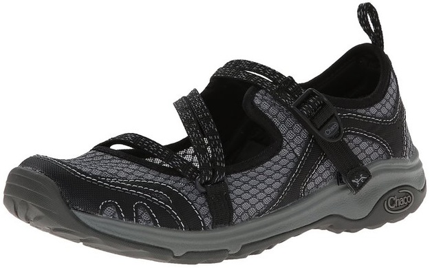 Finding The Best Water Shoes For Women: Reviews and Buyer's Guide